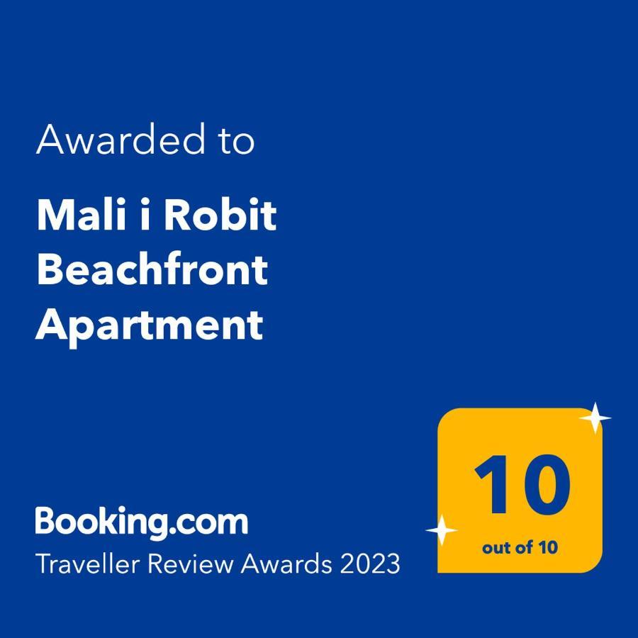 Mali I Robit Beachfront Apartment 格勒姆 外观 照片